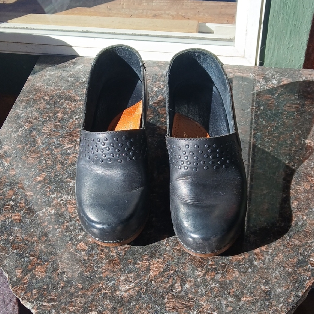 Dansko Black Leather Women's Mules